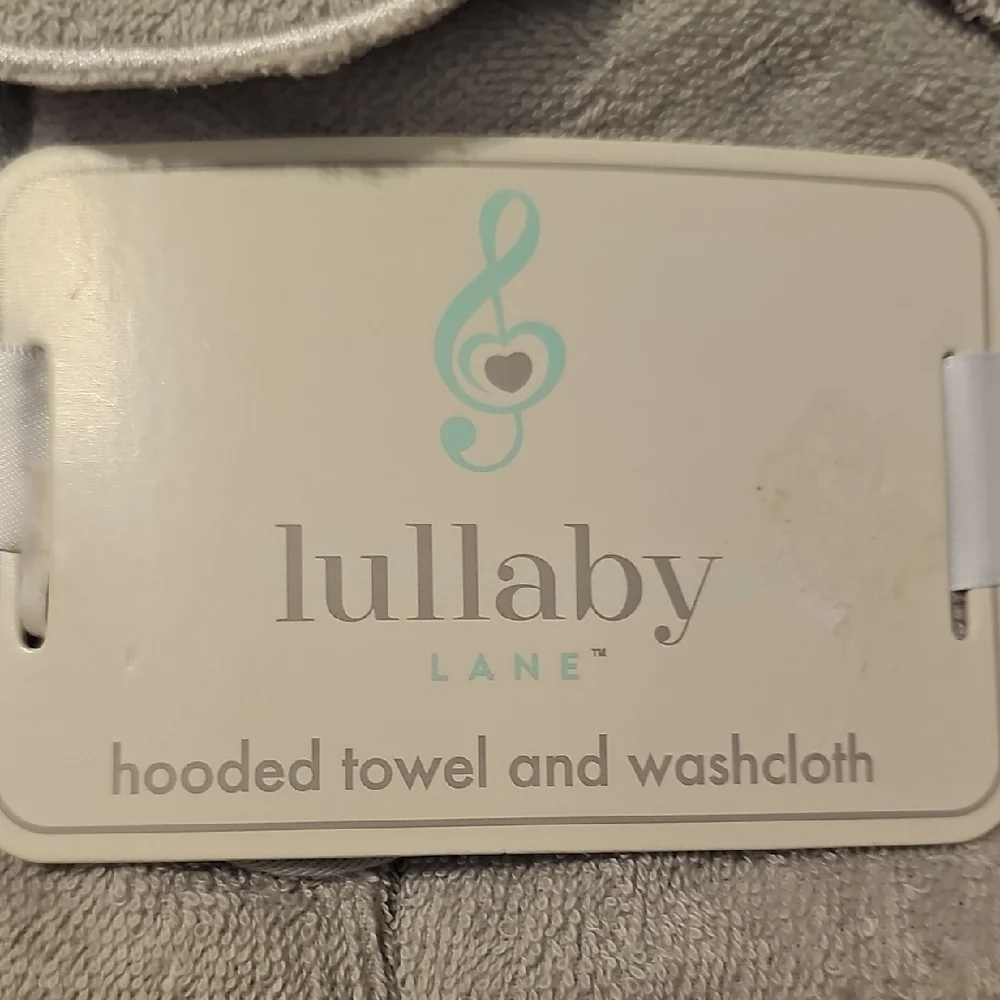 NWT Baby Gray Elephant Hooded Towel & 3 burp Cloths Unicorn Rainbow Shower Gift